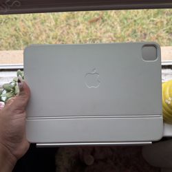 Magic Keyboard Folio 10th Generation