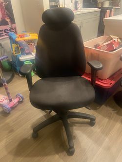 Office Chairs In Good Condition