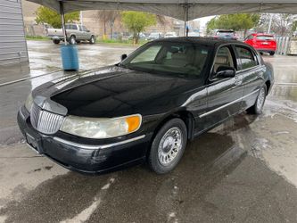 2001 Lincoln Town Car Cartier