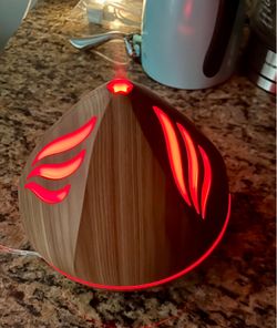 Essential oils diffuser. like new