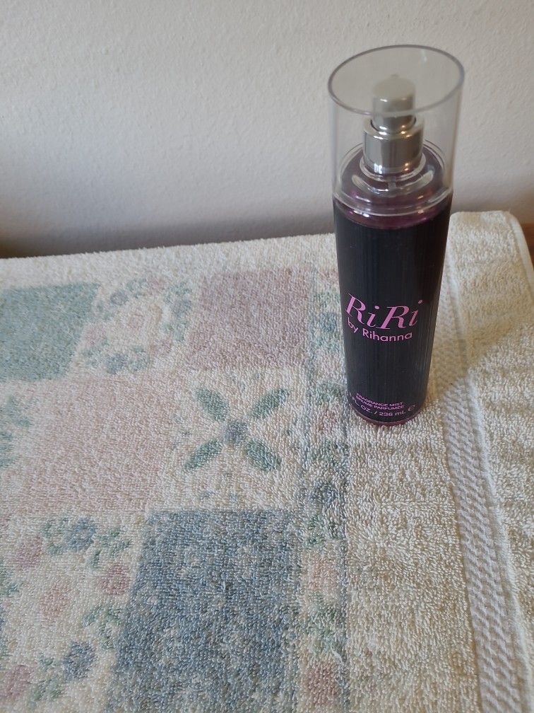 RI RI Perfume Spray Mist