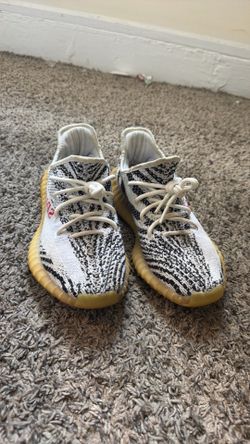 YEEZY ZEBRAS