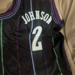 3 HARDWOOD CLASSIC MITCHELL & NESS JERSEY ONE PAIR OF JORDANS PERFECT CONDITION ! Perfect Condition No Rips Or Tears 