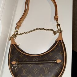 Louis Vuitton Loop Bag