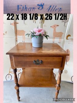 Ethan Allen Wood End Table with Drawer