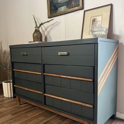 !!SOLD!! Original Mid Century Dresser 
