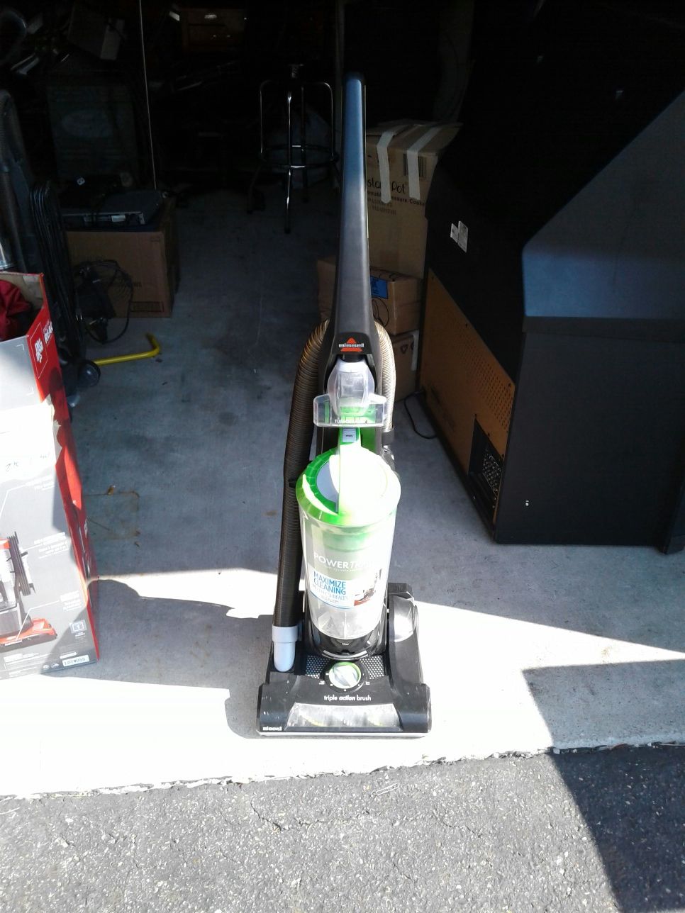 Hoover vacuum machine