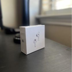 AirPods 4 ANC