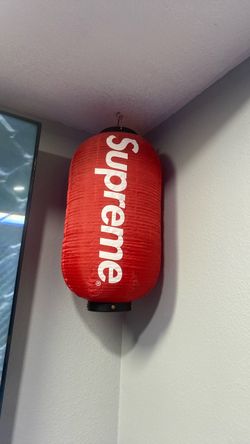 Supreme hanging lantern