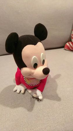 Crawling baby Mickey mouse doll/works great..