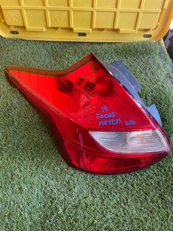 2014 Ford Focus Hatchback Driver/Left Side Tail Light