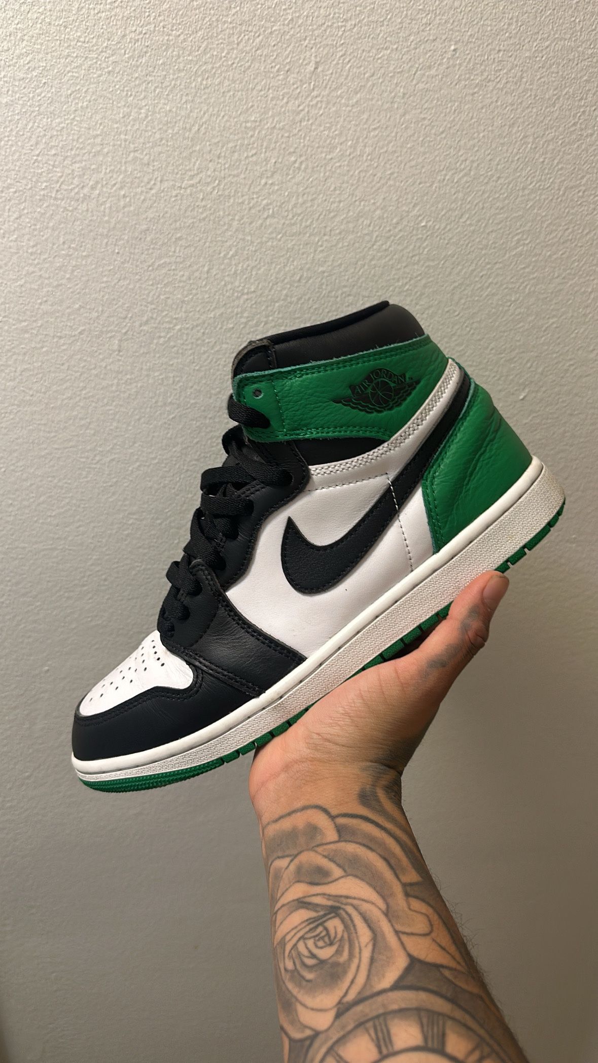 Jordan 1 Retro High OG Lucky Green (size 8.5)