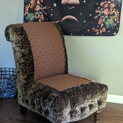 Velvet Chair