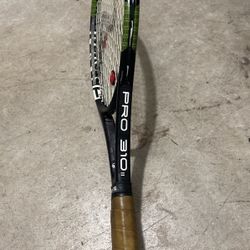 Mantis Pro 310 Tennis Racket