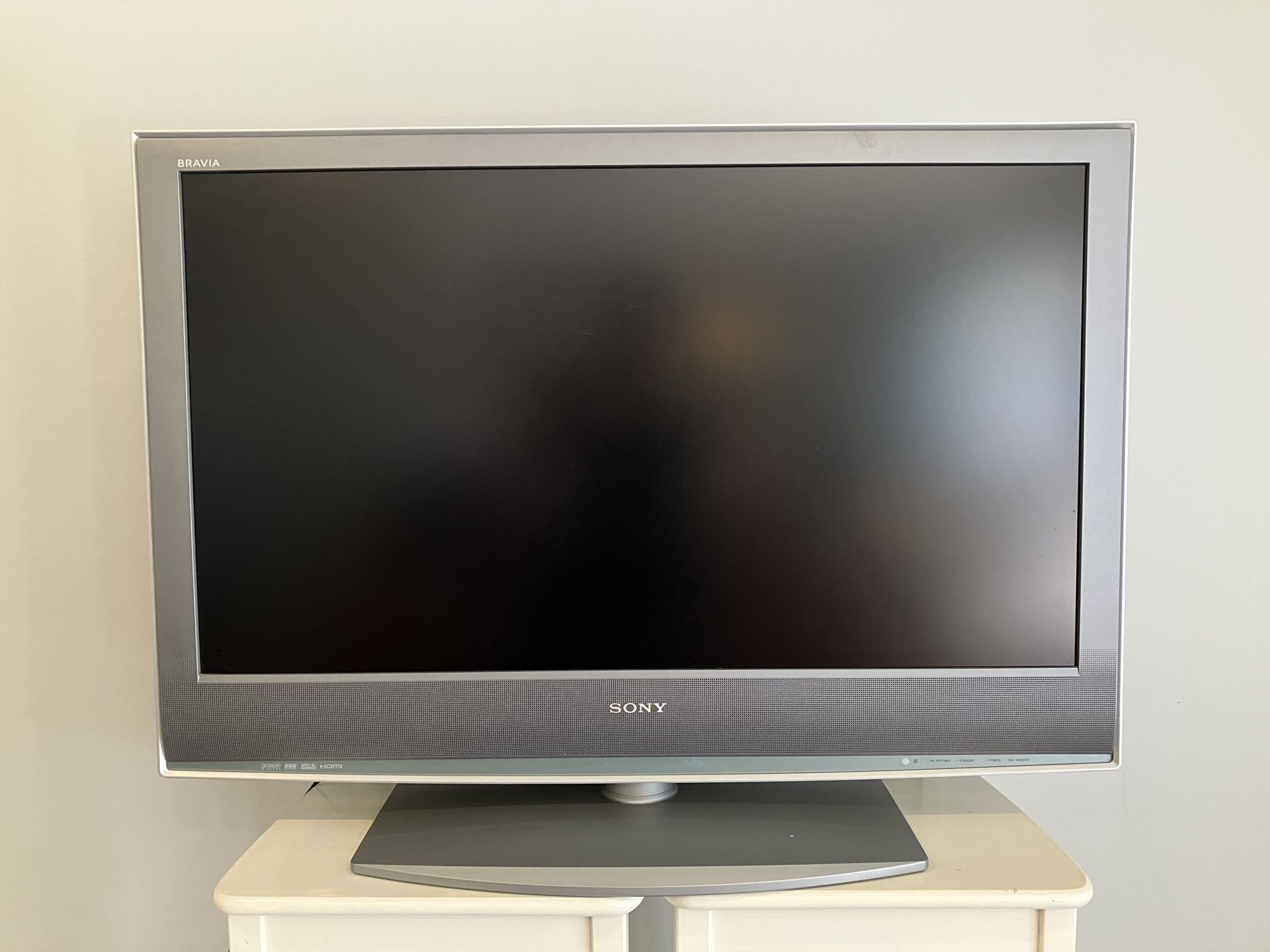 Sony BRAVIA 40" TV + Fire TV Stick