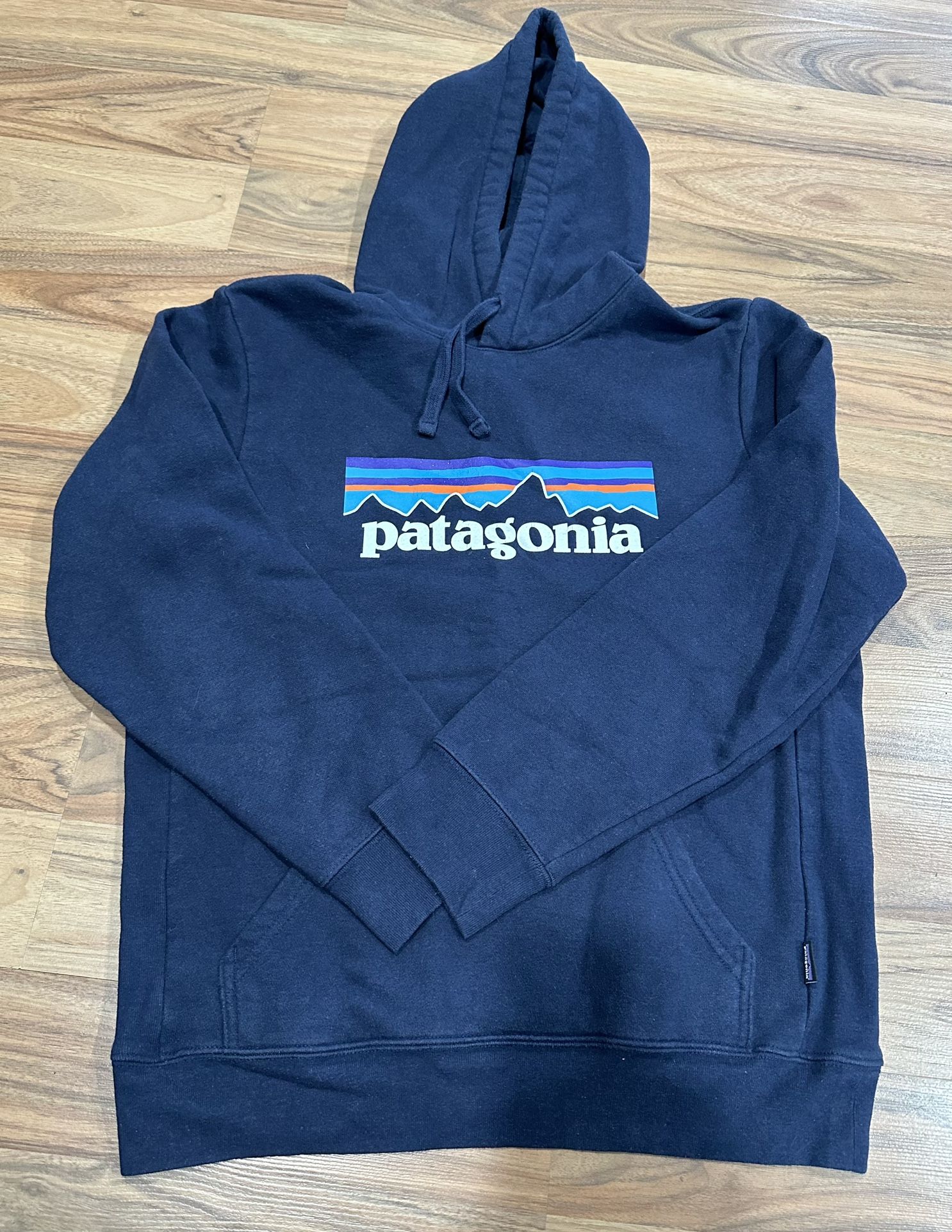 Patagonia men’s hoodie size S