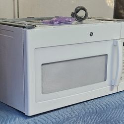 ✨️🔆"GE"🔆✨️ White Microwave in Perfect Condition  