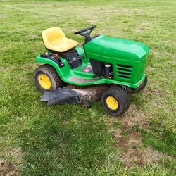 John Deere Riding Mower 