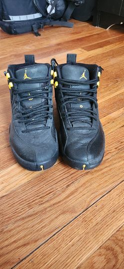 Men's shoes size 10. Great condition, Air Jordans 40 ON SATURDAY ONLY