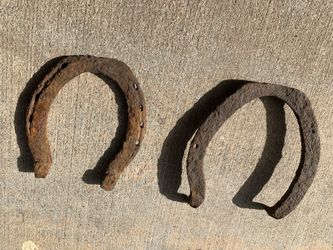 Antique American Horse Shoe & Pony Shoe