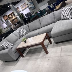 “U” Shape Sectional 🩶 Grey Color 