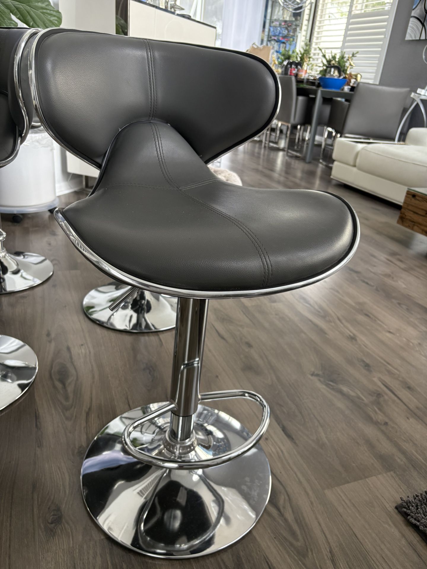 4 Grey / Gray Bar Stools