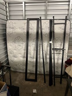 Californian King mattress with metal bed frame pick up by 6:30 am