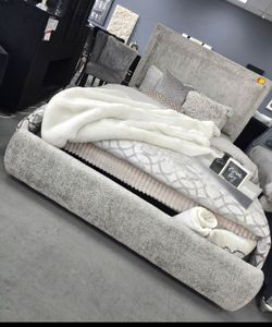 ✨️ King, Cal King, Queen Bed Frame ✨️ Furniture Sectionals, Bedrooms, Dining Avail