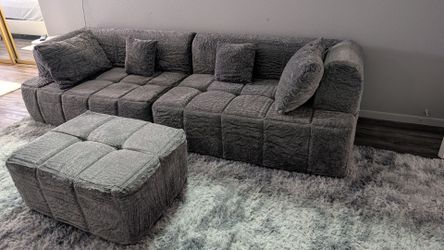 Brand New Out The Box! Cloud 🖤 2-Piece Sofa w/ Throw Pillows & Ottoman