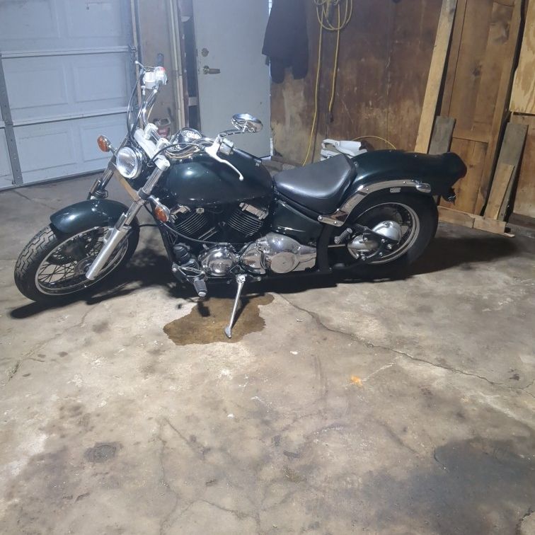 2002 Yamaha V star 650