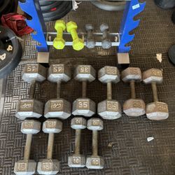 Dumbbells weights 3-45lbs plus rack 263lbs total