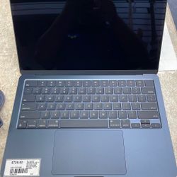 Apple MacBook Air MRXW3LL/A 13-Inch M3 2024 8GB RAM 512GB SSD  (70489429)