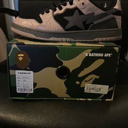 BAPESTA SIZE 8 