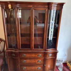 3 Piece Set: Dining room table, china cabinet and buffett