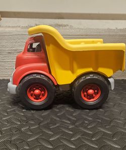Green toys dump truck