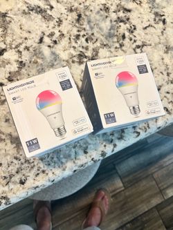 8 LED Smart Bulbs