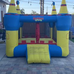 Bounce House 