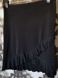 Black ruffle hem mini skirt