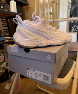 Adidas “Exhibit A” Basketball Shoes Size 9.5