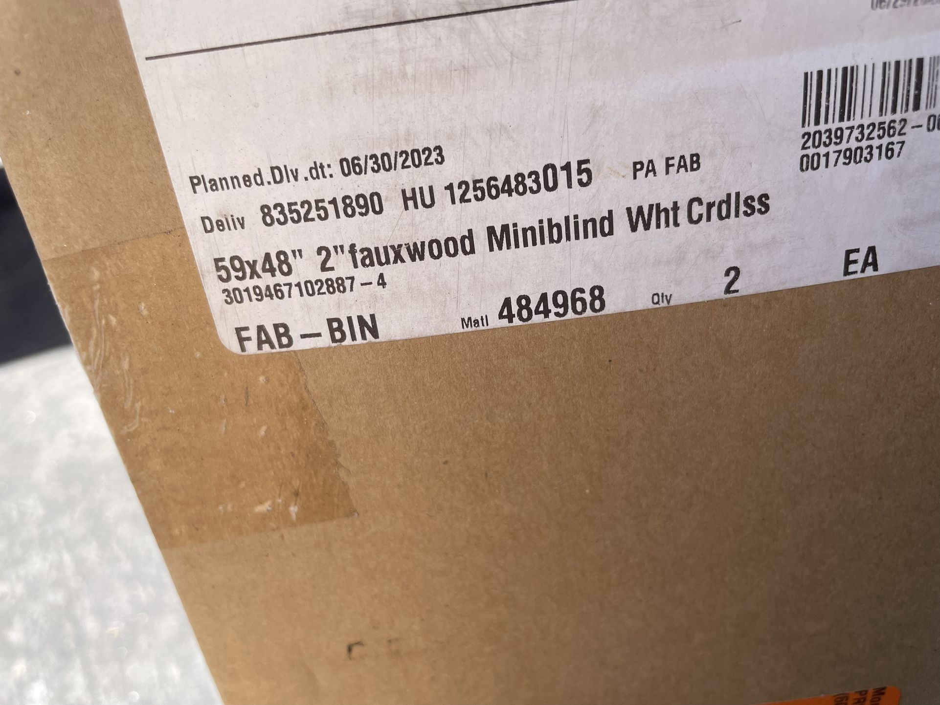 White Cordless Mini Blinds 