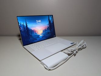 4K TOUCH SCREEN Dell XPS 15 9510. i7/32GB/1TB SSD. RTX3050/Windows 11