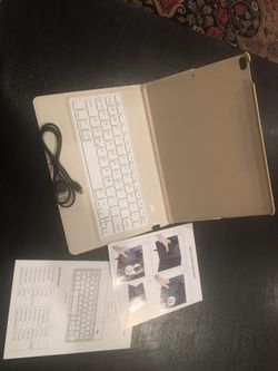 Blue tooth keyboard for PAD “NEW” iPad 9.5”