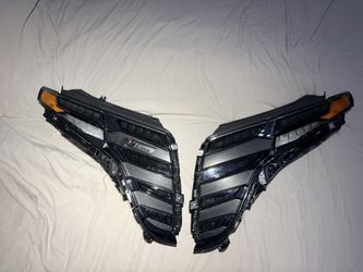 2024 Hyundai Tucson N Line OEM LED DRL Pair LH RH - RH Mount Damage
