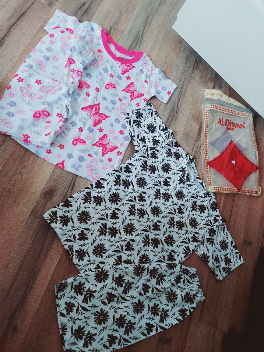 3t Baby Girl 2 Sets Brand New