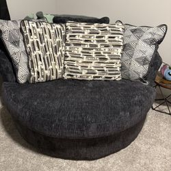 Swivel Oversized Chair