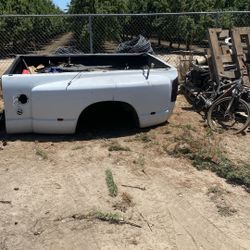 2006 3500 Dodge RAM Box