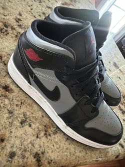 Jordan 1 Mid