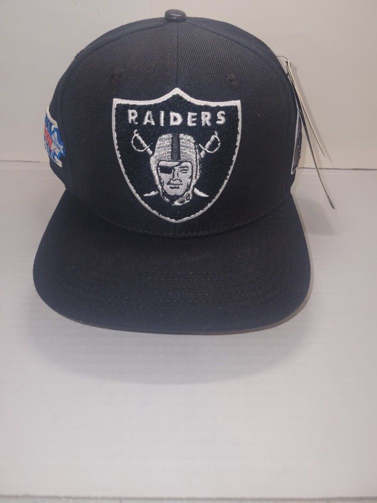 Pro Standard Raiders Snapback Hat