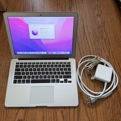 MacBook Air 13" 2017/8G RAM/128G SSD/Grade B /Fully Functional/Good Battery 
