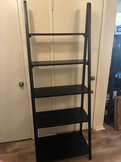 Decorative shelf